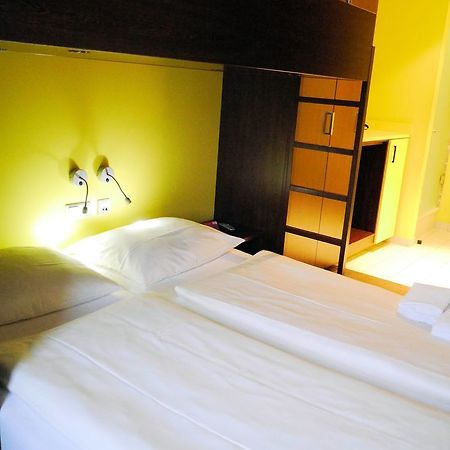 Bridge Inn Hotel Hamburg Eksteriør bilde